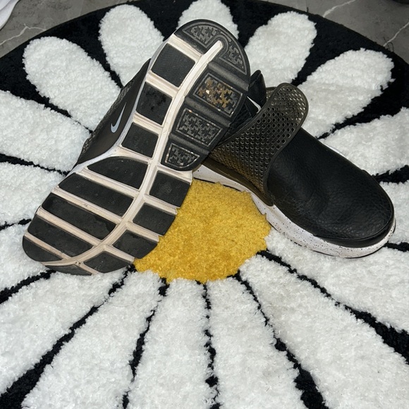 Women’s Nike Sock Dart running shoes - Picture 5 of 6